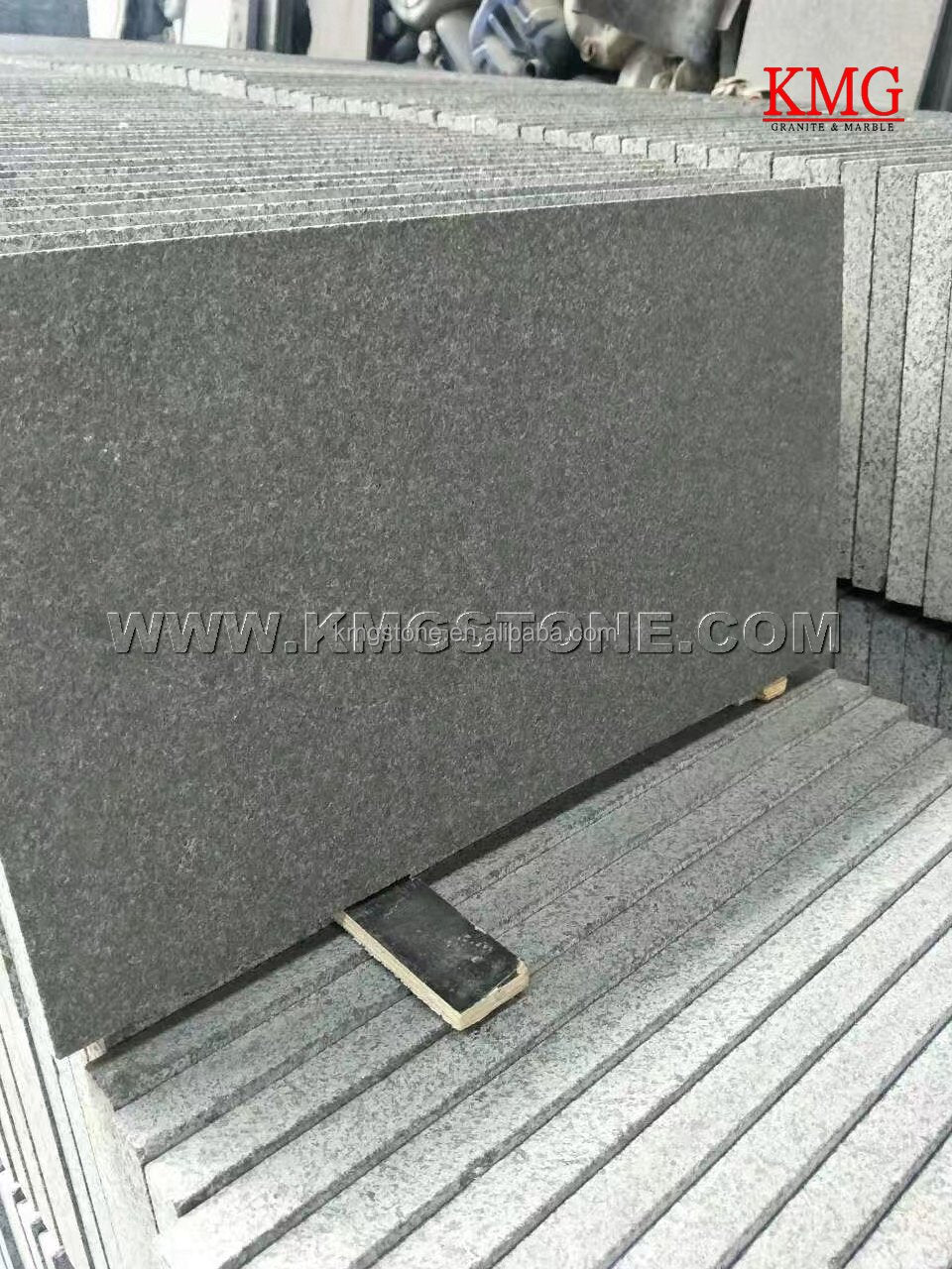 Gạch Tấm Bazan Đen Tự Nhiên Thiết Kế Khò Lửa Hiện Đại Chất Lượng Cao Bền Bỉ Cho Các Dự Án Bếp, Ngoài Trời, Ngoại Thất Giá Tốt