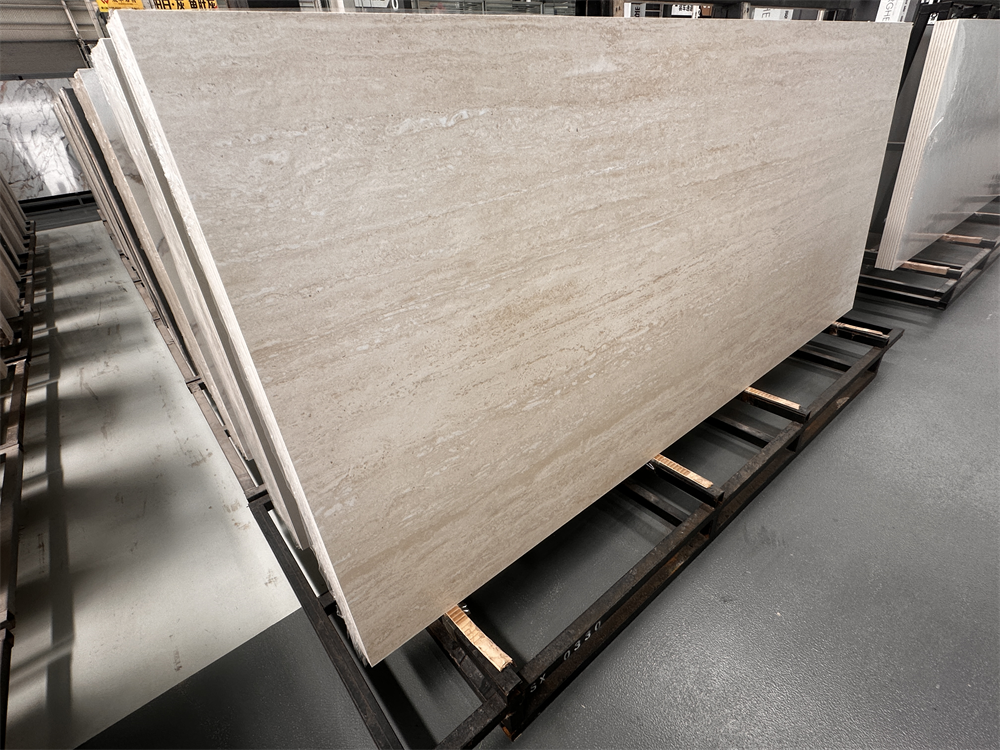 Gạch Lát Sàn Đá Nung Kết Porcelain Lớn Vân Đá Travertine Màu Be Sang Trọng Bề Mặt Mờ