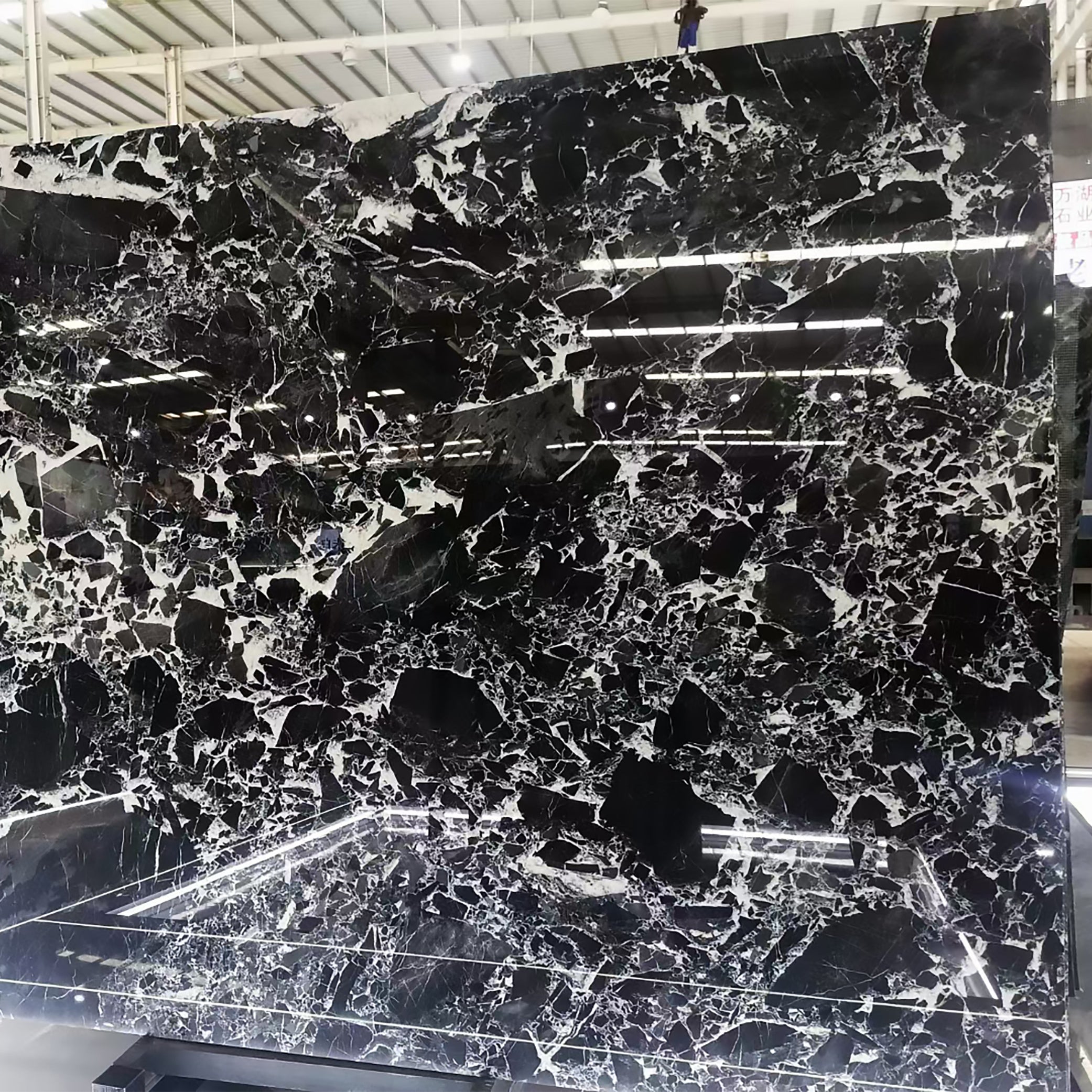 Mặt bàn bếp đá cẩm thạch tự nhiên Calacatta tùy chỉnh, đáng tiền, kèm nội thất