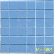 Gạch mosaic xanh dương nhạt, 36 ô vuông nhỏ, mã MH 4804, viền trắng.