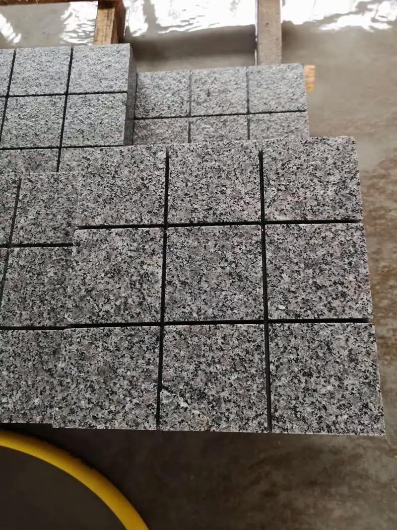 Đá lát granite xám tùy chỉnh, bề mặt chống trơn trượt - Daisan Store