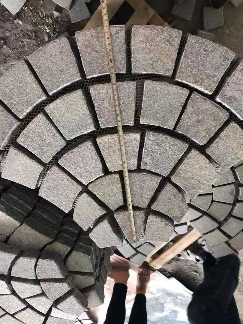 Đá lát hình quạt granite cao cấp màu xám nhạt - Daisan Store