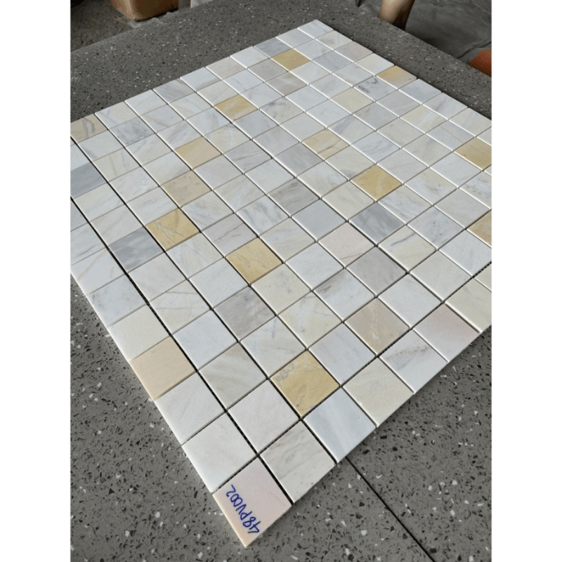 Đá Mosaic vàng chip vuông bóng 48PV002 - Daisan Store