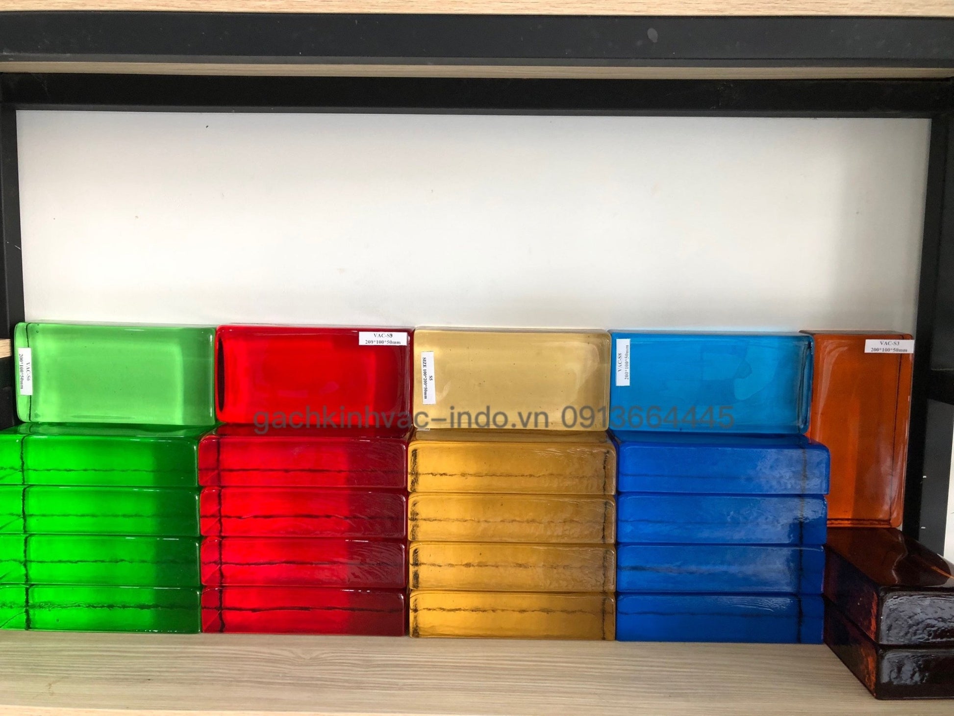GẠCH KÍNH KHỐI ĐẶC S6 - Daisan Store