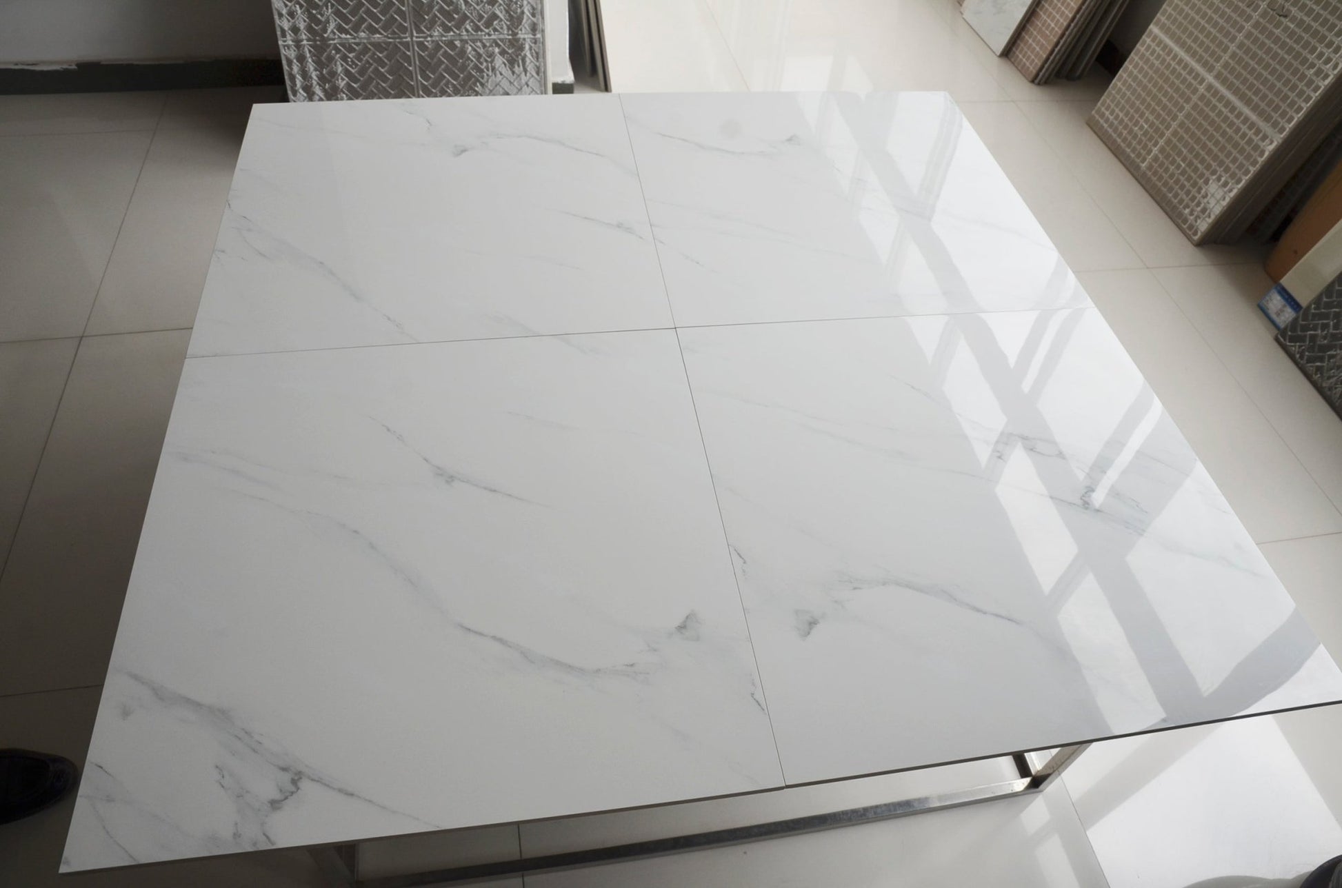 Gạch Lát Nền Trắng Cẩm Thạch Giá Xuất Xưởng Căn Hộ - Daisan Store