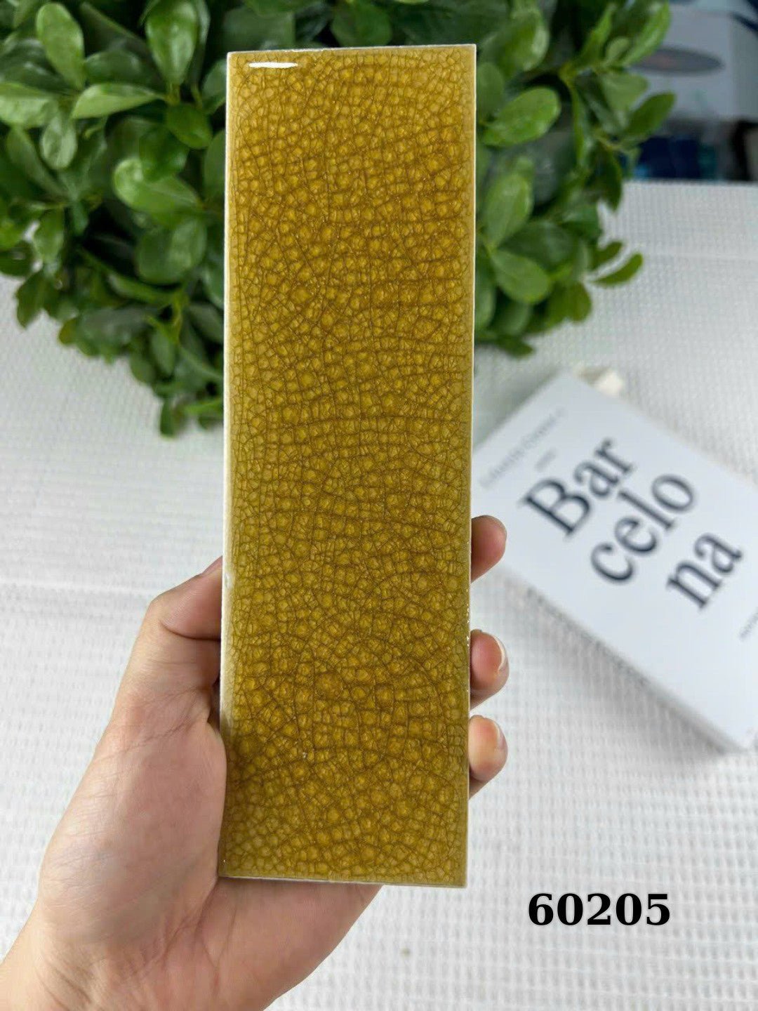 Gạch thẻ gốm men rạn Trung Quốc, KT 60x200mm màu vàng rạn mã MBL60205 - Daisan Store