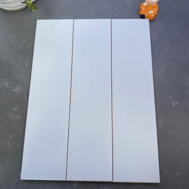 Gạch thẻ mờ 75x300mm mã EWHI312M - Daisan Store