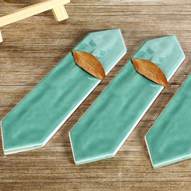 Gạch thẻ mũi tên Việt Nam, Xanh lá bóng lượn, KT 75x300 mm, VP75306J - 2, Hàng Ưu (1 hộp/ 44 viên/ 0.99m2) - Daisan Store