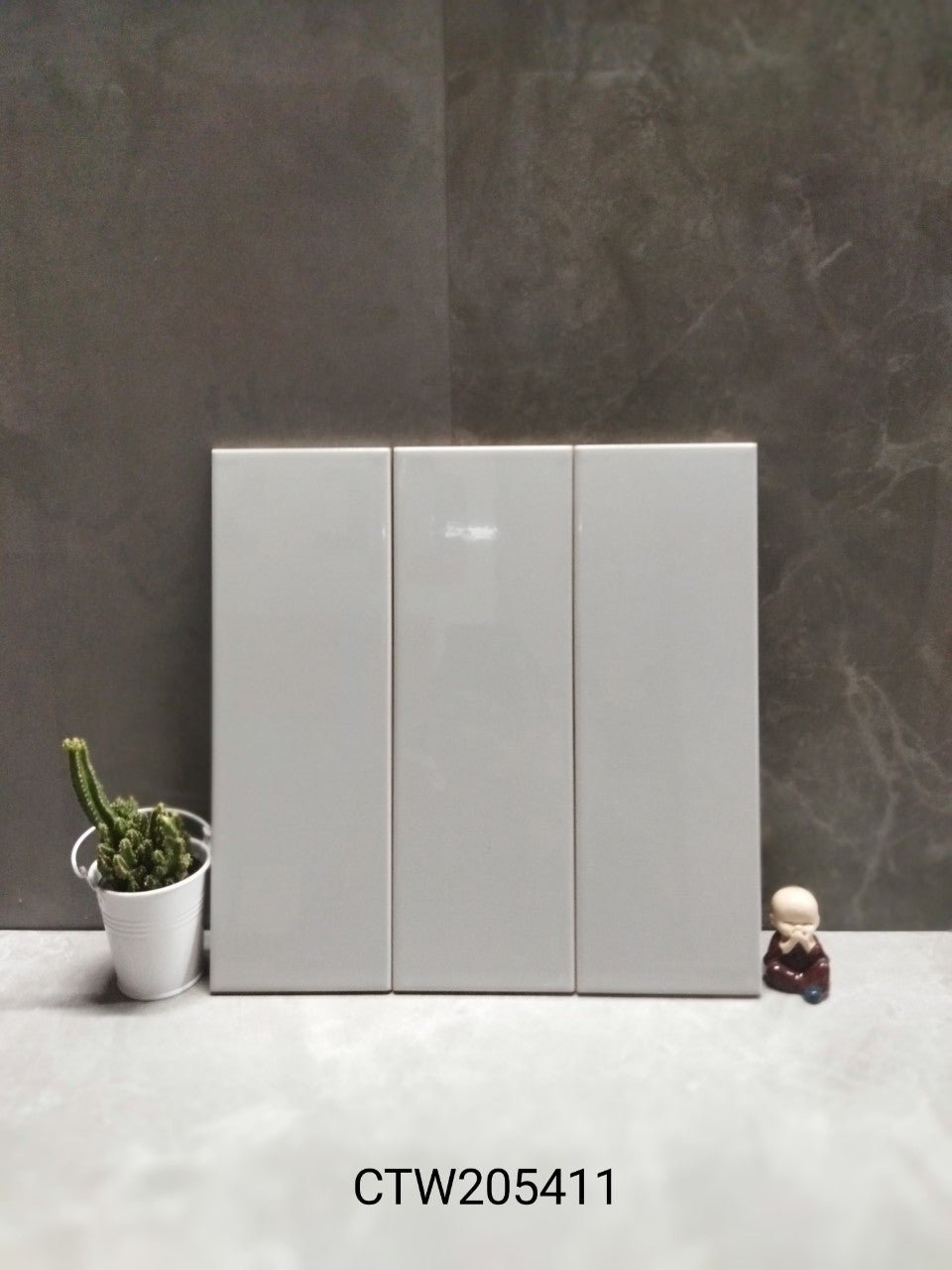 Gạch thẻ VN 100x300mm xám bóng phẳng mã CTWL05412(STA1302) - Daisan Store