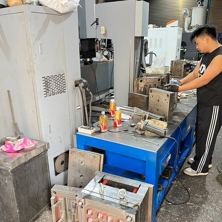 Gia công khuôn nhựa ABS/PA/PP/PC đúc phun theo thiết kế hiện đại - Daisan Store