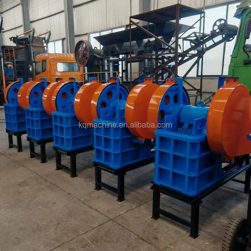 May Nghien Da Di Dong Mini Voi Dong Co Diesel Cong Suat - Daisan Store